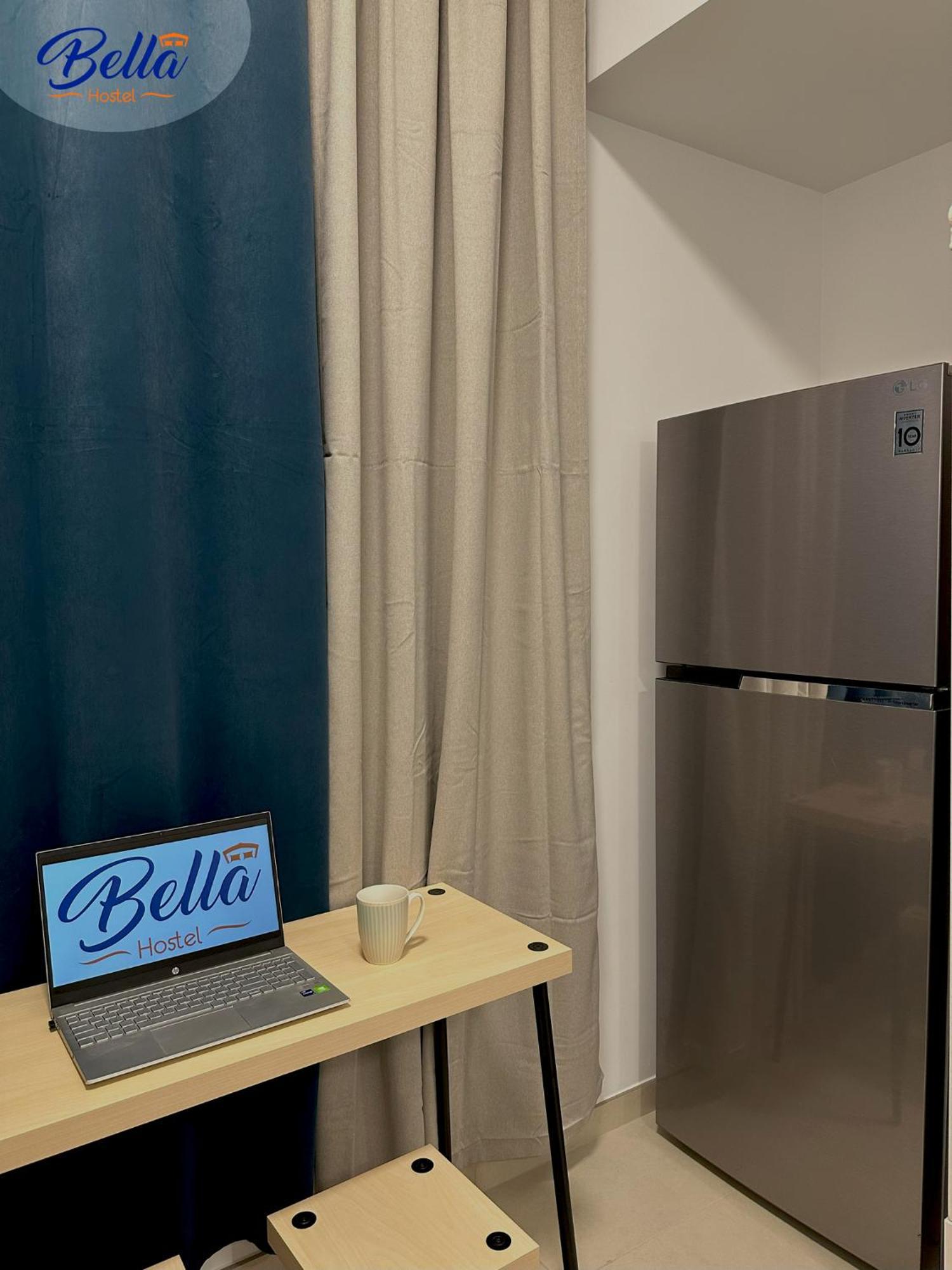 Inn Bella - Females Only *